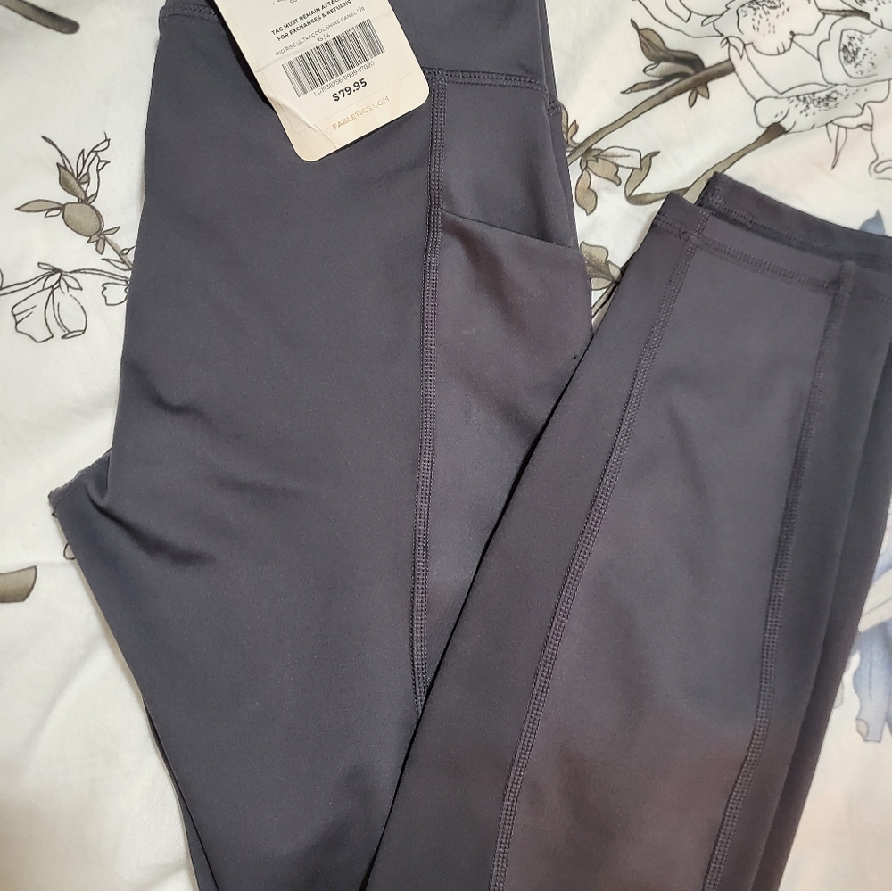 Fabletics NWT XS Powerhold pockets